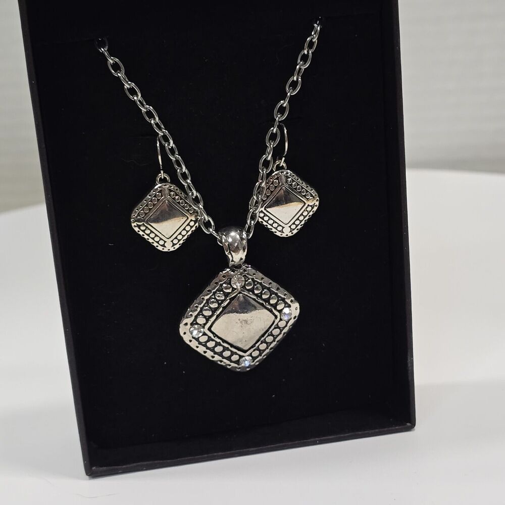 MIVITA Silver Tone Geometric Rhinestone Pendant Necklace and Earrings Box Set